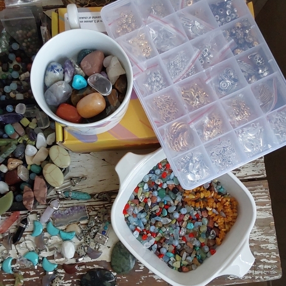 Copper and Jade Earring/Ear Decor - Picture 7 of 11